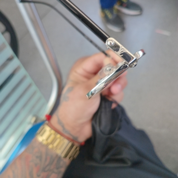 Shades/sunglasses - Picture 1 of 3